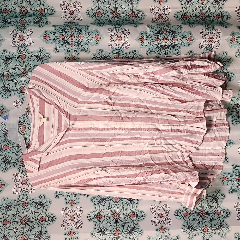 Women Long sleeve strip collard shirt